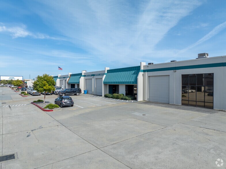 More Photos Of 1160 Industrial Rd, San Carlos Research And Development For Lease