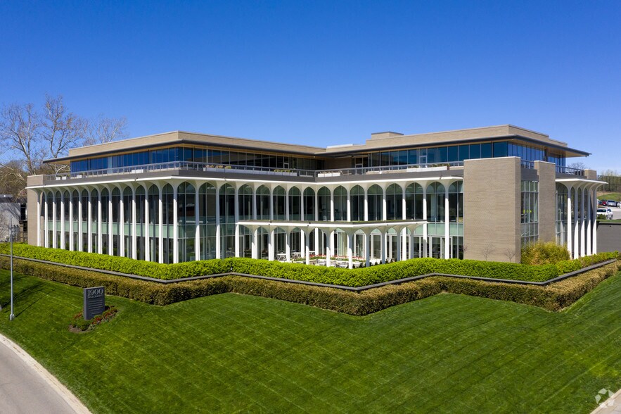 Primary Photo Of 1900 Shawnee Mission Pkwy, Mission Woods Office For Lease