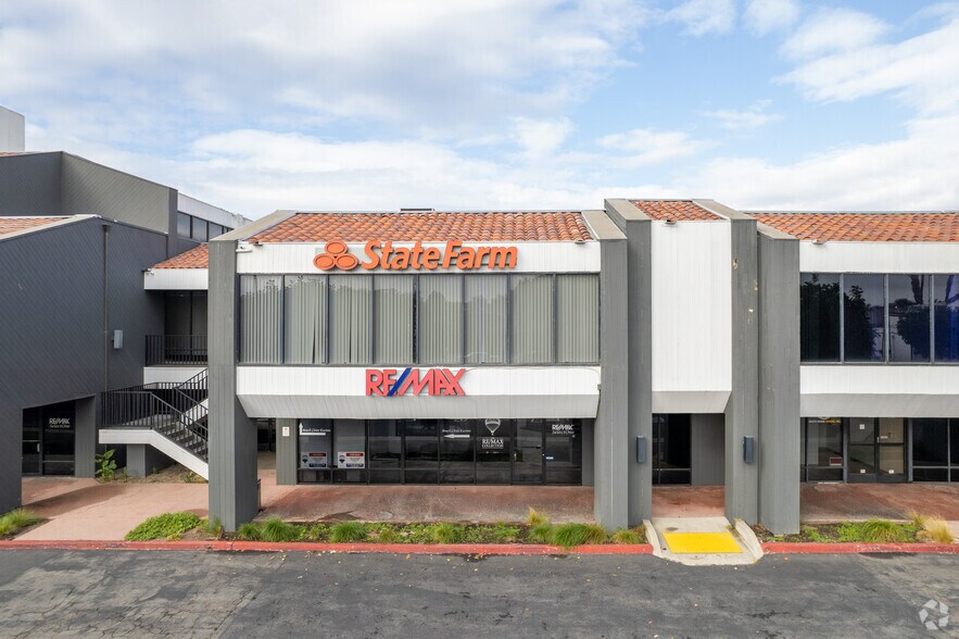 More Photos Of 4952 Warner Ave, Huntington Beach Office For Lease