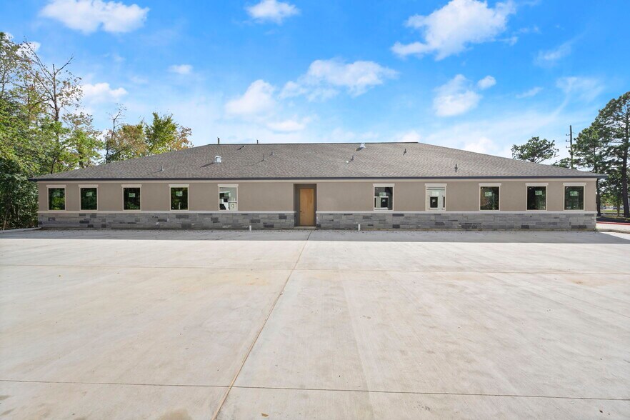 More Photos Of 12406 Spring Cypress Rd, Tomball General Retail For Lease