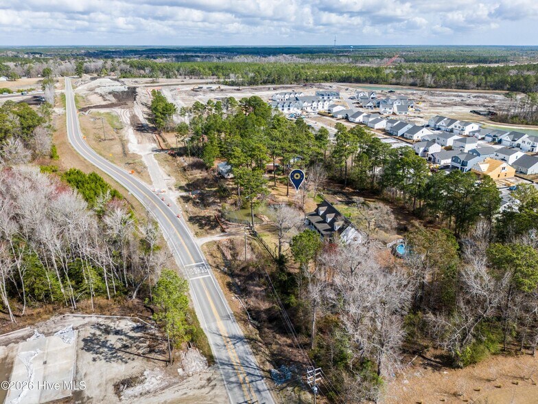 More Photos Of 1098 Hoover Rd, Hampstead Specialty For Sale