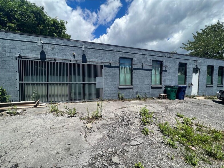 More Photos Of 1148 Michigan Ave, Buffalo Office For Lease