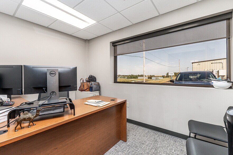 More Photos Of 3681 Prism Ln, Kieler Office For Sale