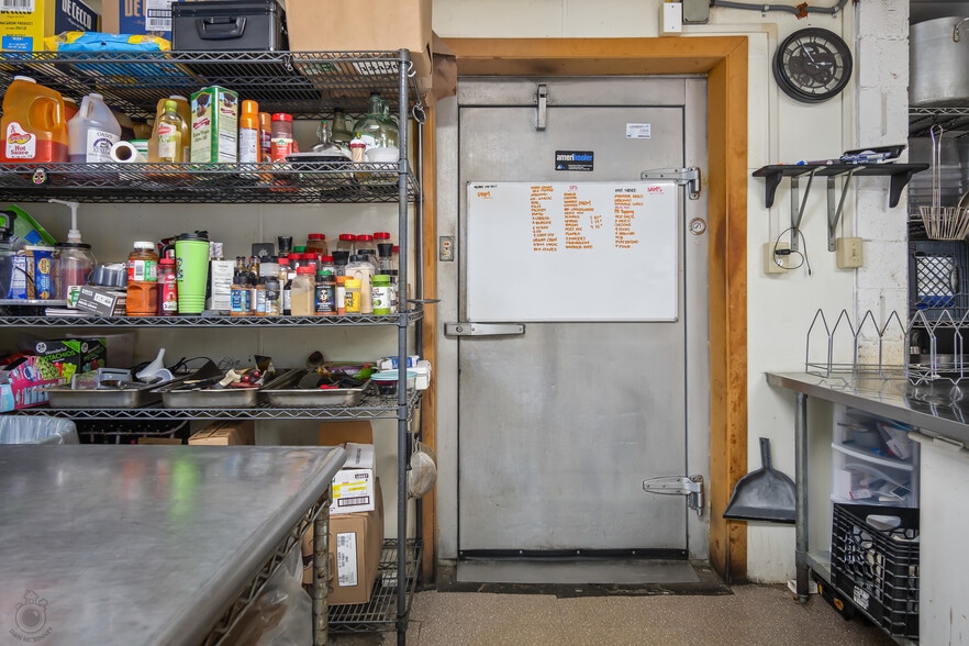More Photos Of 270 E Northampton St, Bath Restaurant For Sale