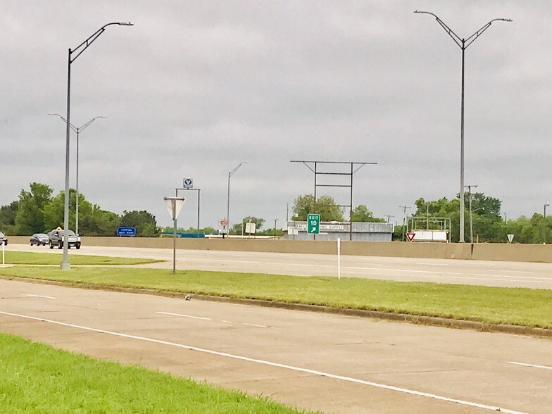 More Photos Of 1105 Central Fwy, Wichita Falls Land For Sale