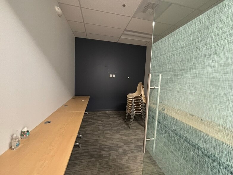 More Photos Of 5968 Silver Creek Valley Rd, San Jose Unknown For Lease