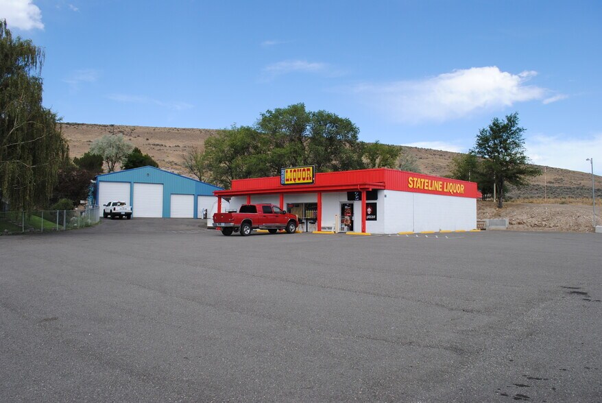More Photos Of 810 HWY 93, Jackpot Convenience Store For Sale