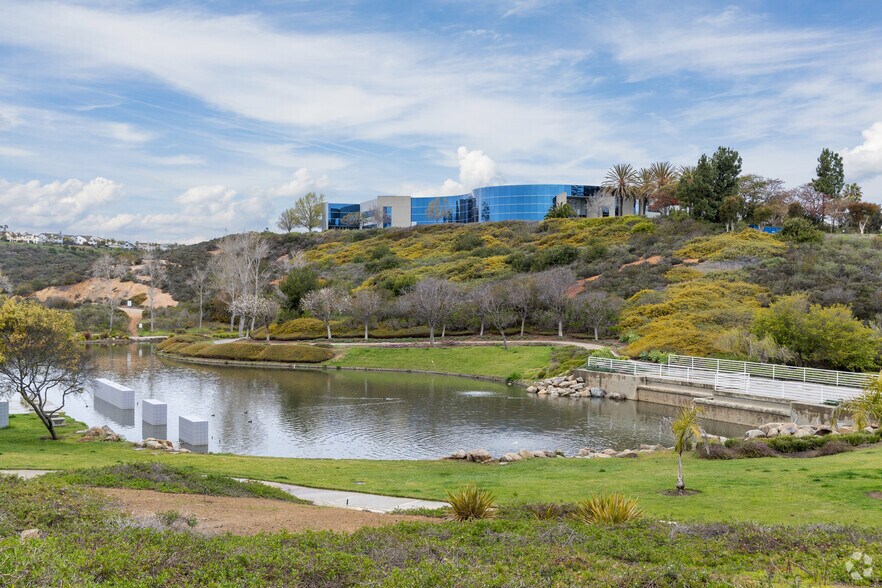More Photos Of 5801 Van Allen Way, Carlsbad Warehouse For Lease