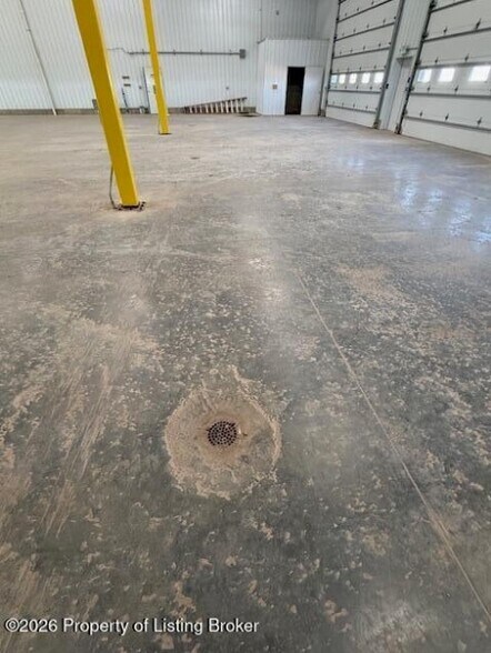 More Photos Of 3805-129f Southwest Ave, Belfield Flex For Lease