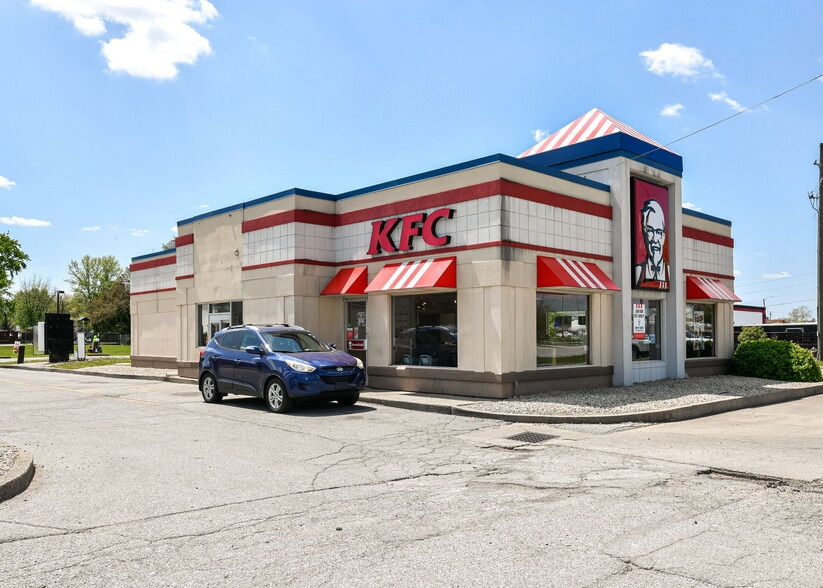 More Photos Of 903 E Hanna Ave, Indianapolis Fast Food For Sale