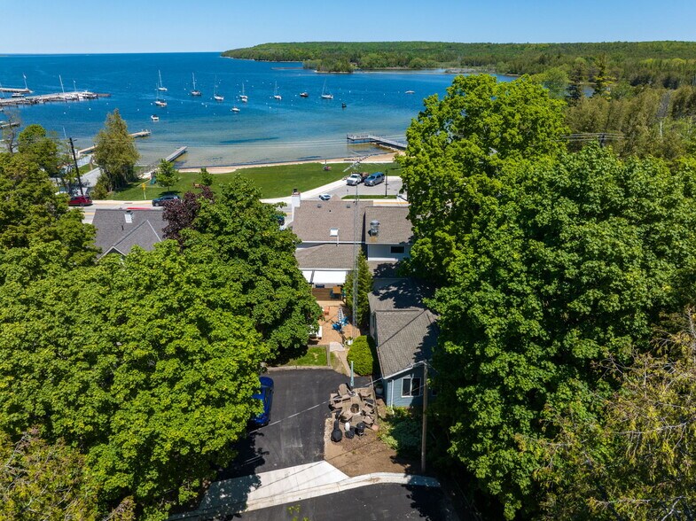 More Photos Of 4113 Main St, Fish Creek Storefront Retail Residential For Sale