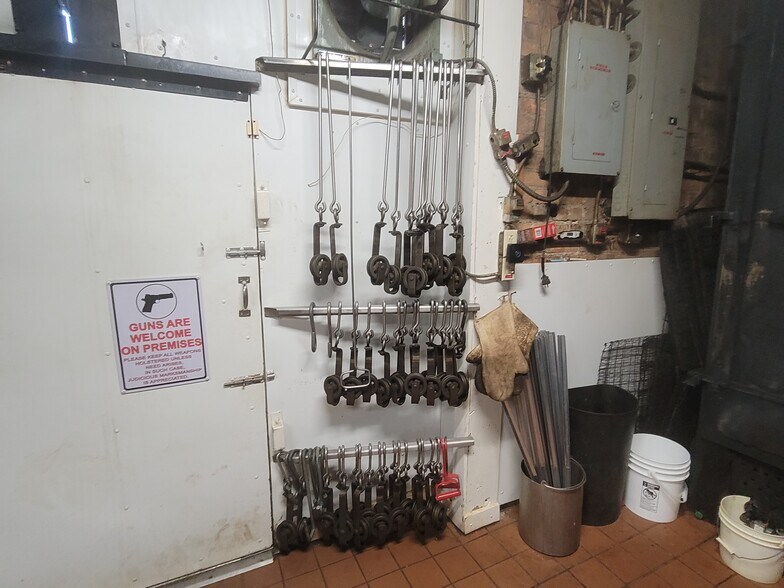 More Photos Of 153 Main St, Bowlus Convenience Store For Sale