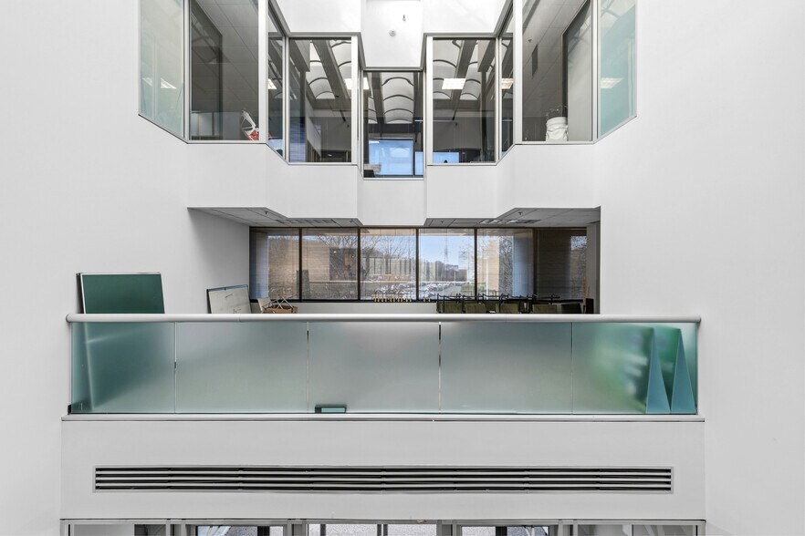 More Photos Of 7807 Creekridge Cir, Bloomington Office For Sale