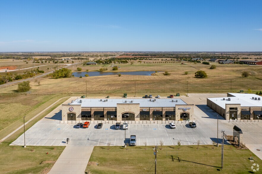 More Photos Of 17784 N MacArthur Blvd, Edmond General Retail For Lease