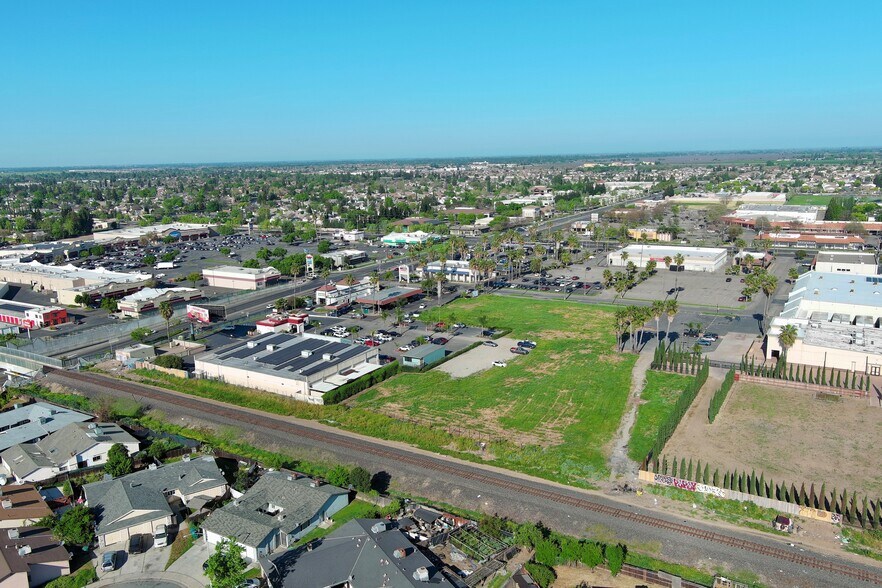 More Photos Of 1050 E March Ln, Stockton Land For Sale