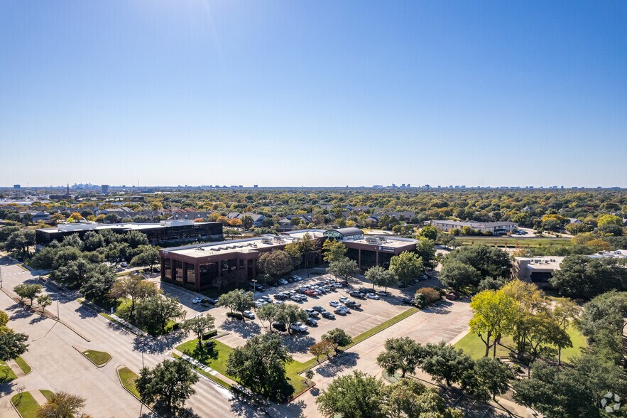 More Photos Of 1701 N Collins Blvd, Richardson Office For Lease