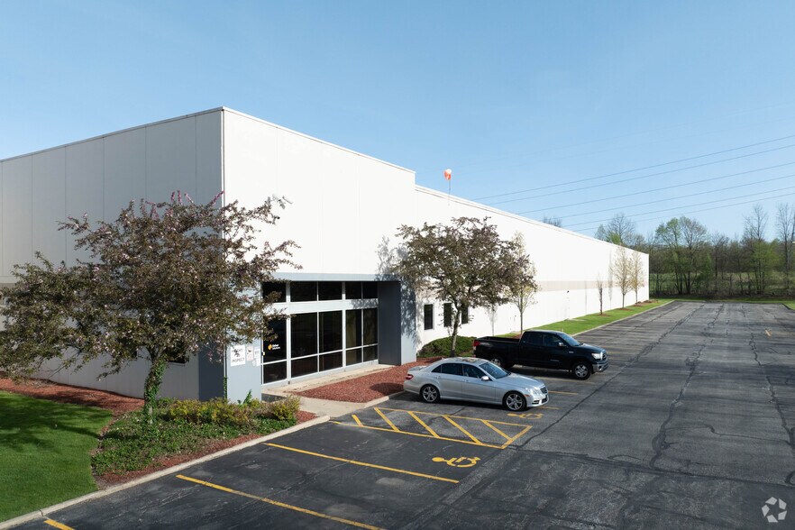 More Photos Of 1842 Enterprise Pky, Twinsburg Warehouse For Lease