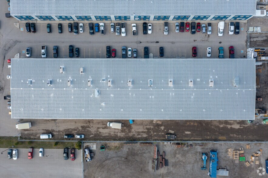 More Photos Of 8800 Venture Av SE, Calgary Warehouse For Lease