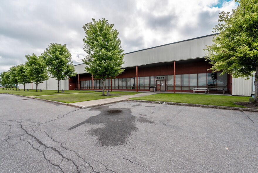 More Photos Of 6375 Rue Picard, Saint-hyacinthe Manufacturing For Lease