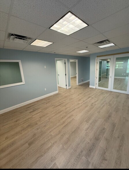More Photos Of 3508 Enterprise Ave, Naples Light Distribution For Lease