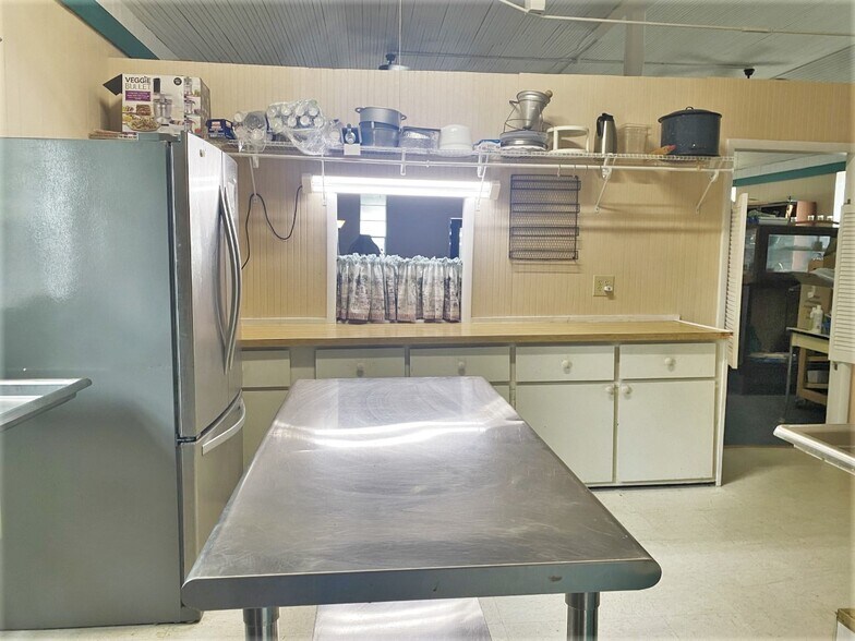 More Photos Of 124 W Telephone St, Sylvania Storefront Retail Office For Sale