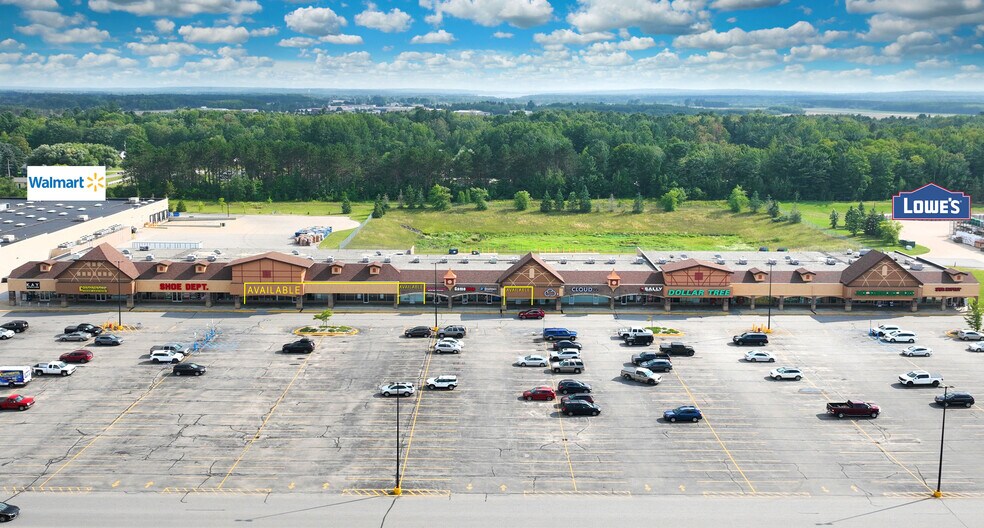 Primary Photo Of 638-856 Edelweiss Village Pky, Gaylord Freestanding For Sale