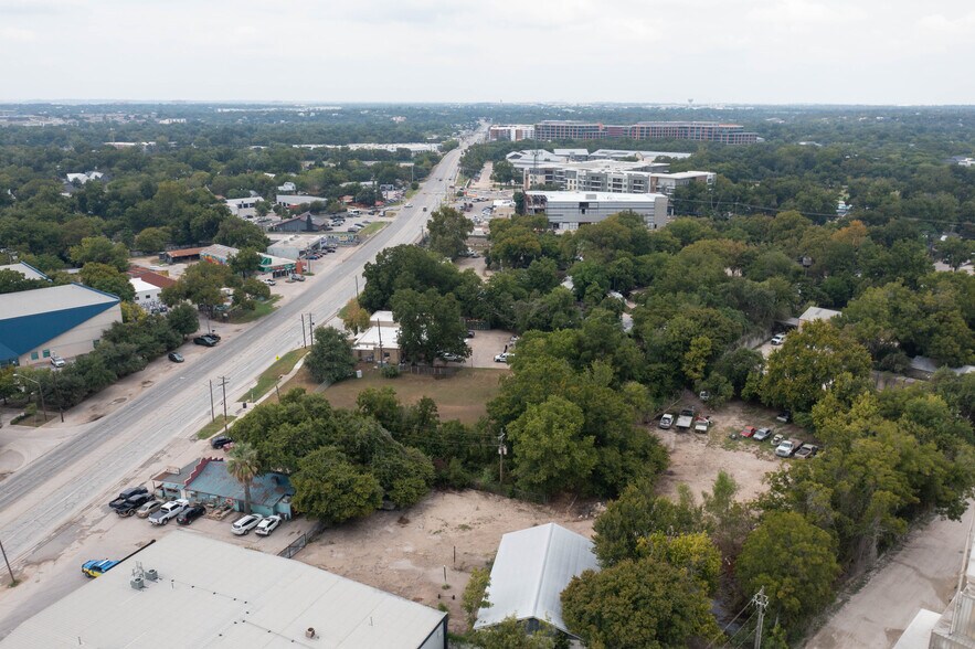 More Photos Of 817 Airport Blvd, Austin Restaurant For Sale