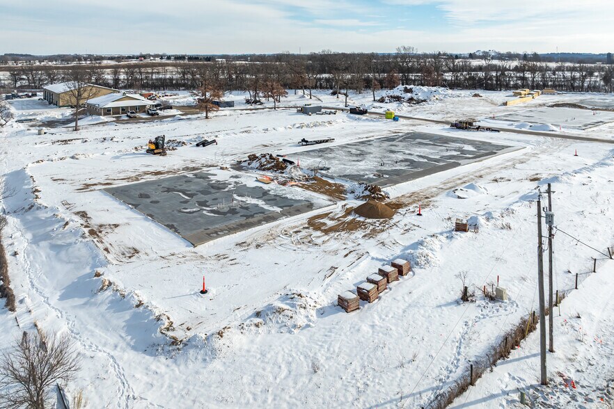 More Photos Of N7144 Bowers Rd, Elkhorn Industrial For Lease
