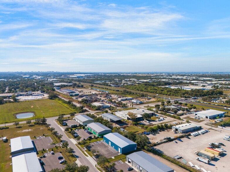 More Photos Of 6730 28th Street Cir E, Sarasota Warehouse For Sale