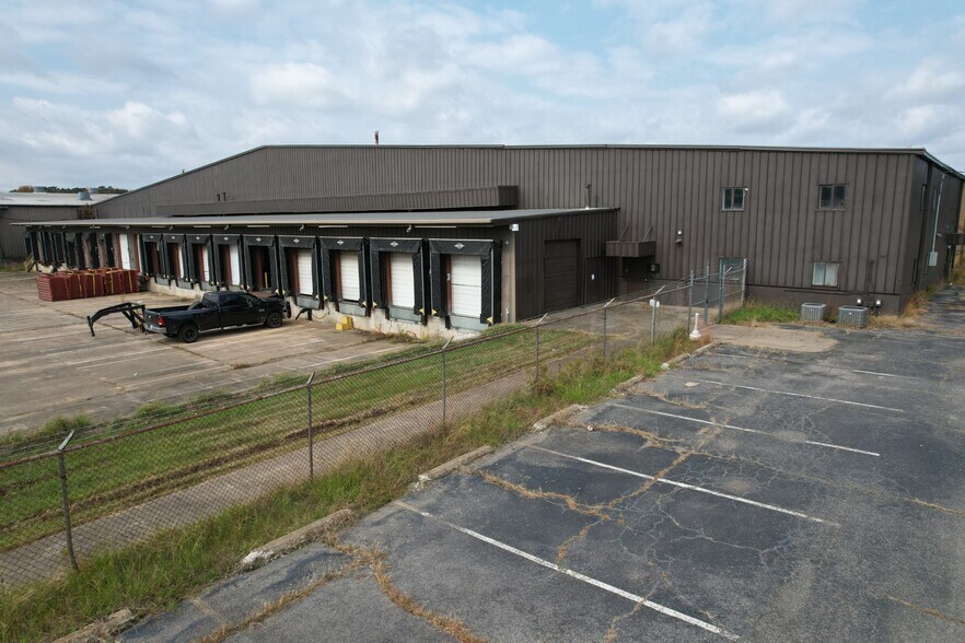 More Photos Of 1100 N Redmond Rd, Jacksonville Unknown For Lease