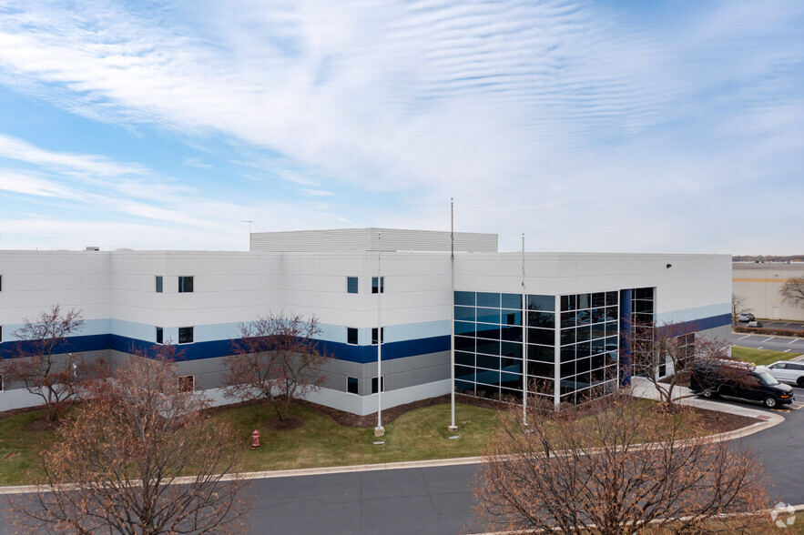 Primary Photo Of 100 N Gary Ave, Roselle Warehouse For Lease