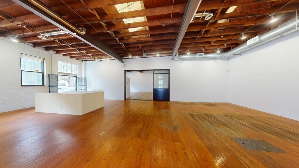Primary Photo Of 83-85 Metropolitan Ave, Brooklyn Storefront Retail Office For Lease