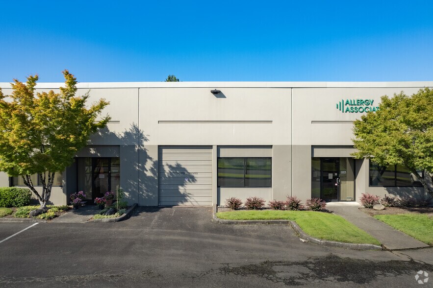 More Photos Of 4900-4916 NE 122nd Ave, Portland Unknown For Lease