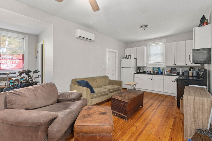 More Photos Of 94 Morris St, Charleston Apartments For Sale