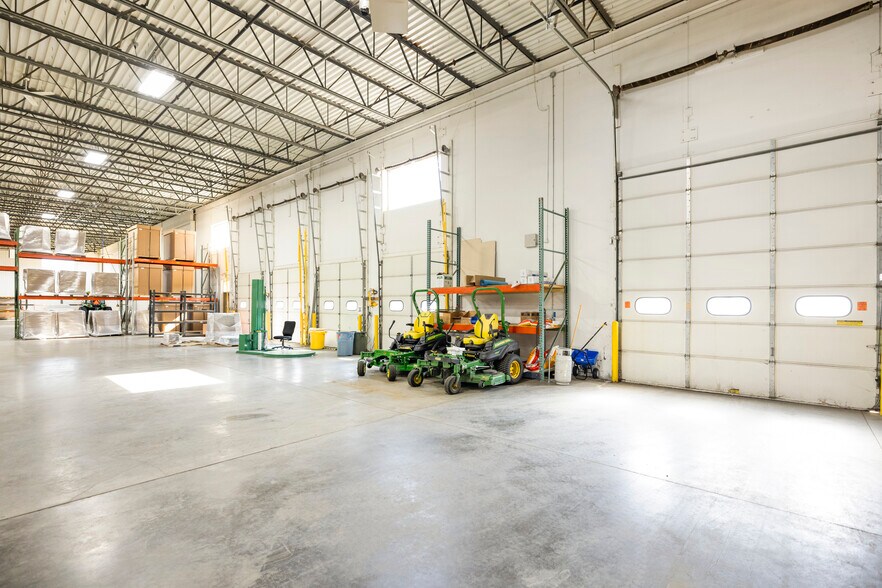 More Photos Of 610 Whitetail Blvd, River Falls Warehouse For Lease