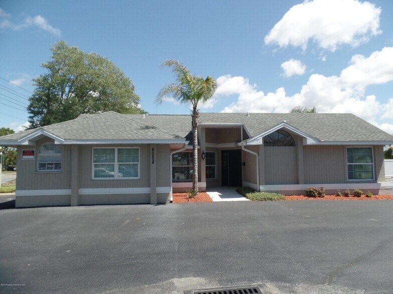 More Photos Of 8028 Spring Hill Dr, Spring Hill Medical For Lease