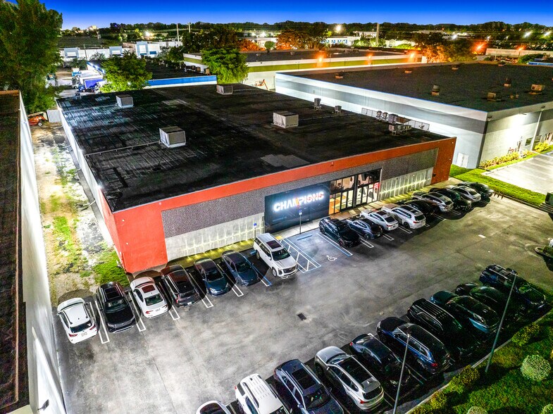 More Photos Of 1360 NW 88th Ave, Doral Bar For Sale