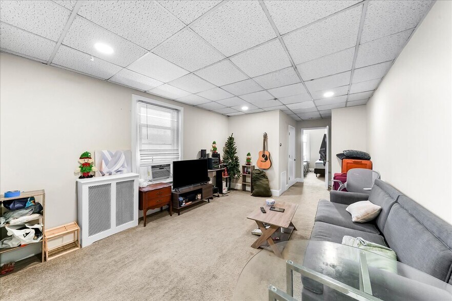 More Photos Of 13-15 S Chester Rd, Swarthmore Storefront Retail Residential For Sale