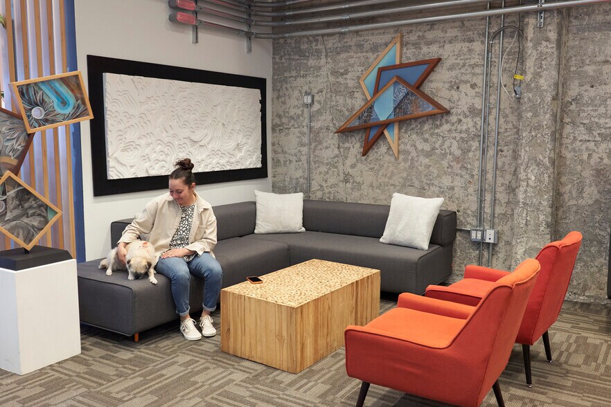 More Photos Of 1528 Webster St, Oakland Office For Lease