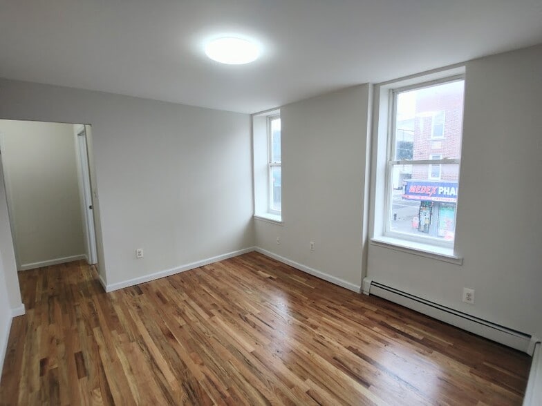 More Photos Of 95-20 Jamaica Ave, Woodhaven Storefront Retail Residential For Sale