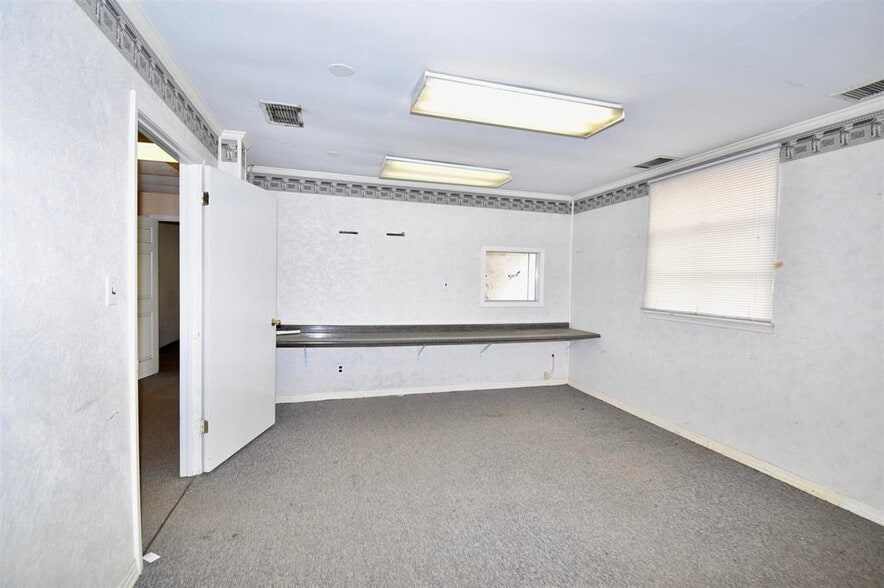 More Photos Of 205 Bellvue St, Jackson Warehouse For Lease