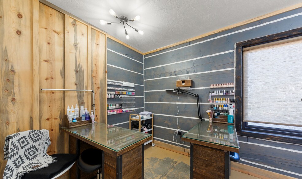 More Photos Of 4365 E Mountain View Dr, Kanab Light Distribution For Sale