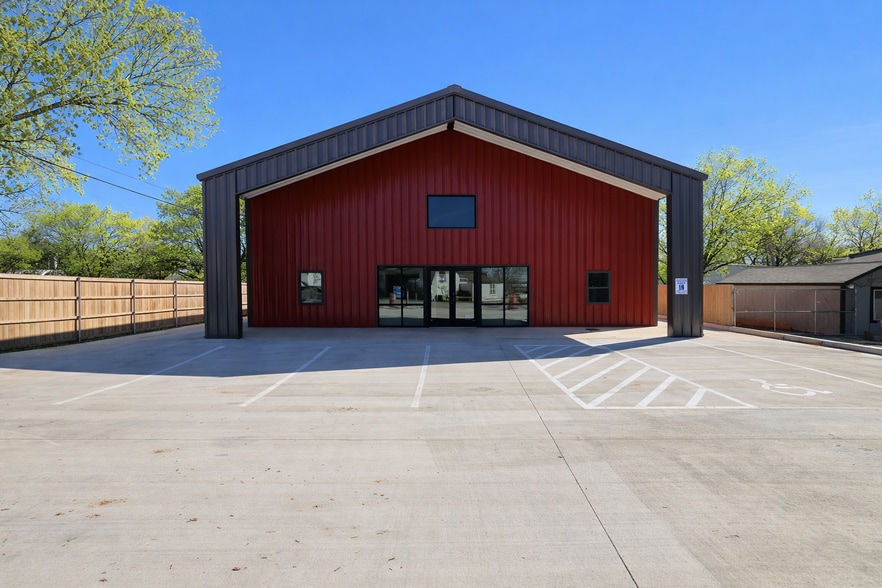 Primary Photo Of 708 Corry a Edwards Dr, Kennedale General Retail For Lease