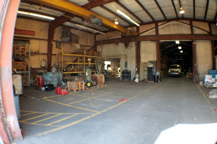 More Photos Of 5517 Dorbrandt St, Houston Warehouse For Sale