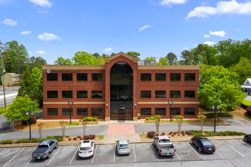 More Photos Of 117 Towne Lake Pky, Woodstock Office For Lease