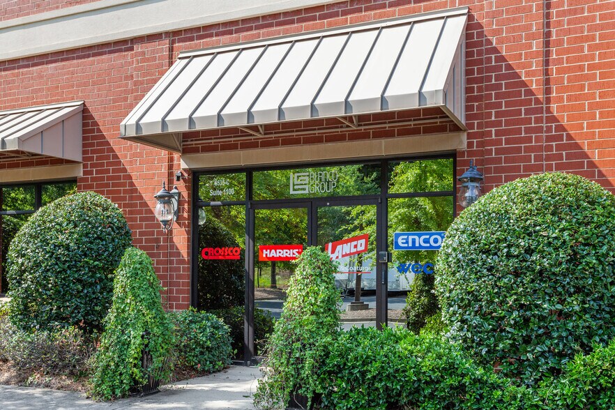 More Photos Of 6535 Shiloh Rd, Alpharetta Light Distribution For Sale