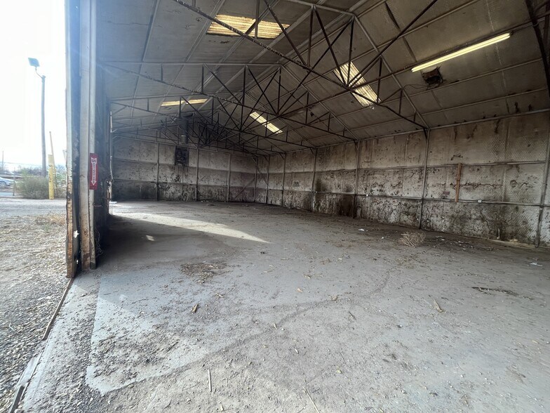 More Photos Of 1012 E Waylon Jennings Blvd, Littlefield Industrial For Sale