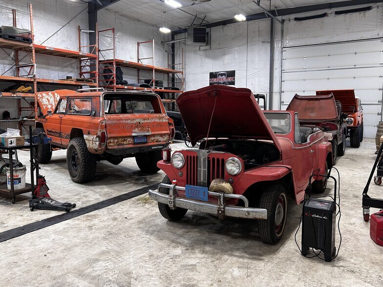 More Photos Of 6129 Sandstone Rd, Eau Claire Industrial For Sale