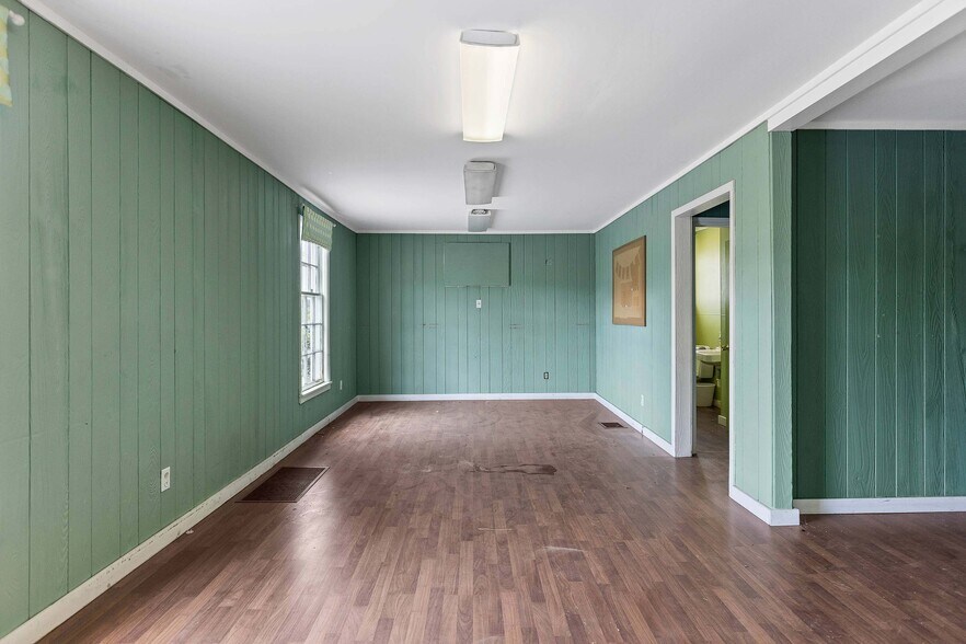 More Photos Of 2507 McCallie Ave, Chattanooga Office Residential For Sale