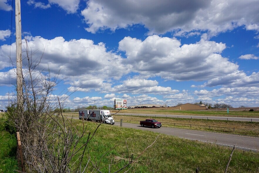 More Photos Of 18626 County Road 1000, Saint James Flex For Sale